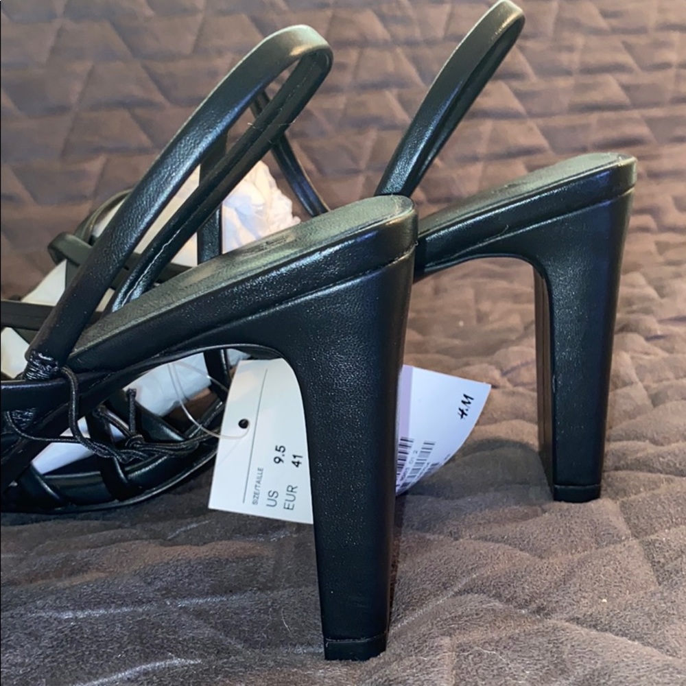 H&M HEELS - Picture 5 of 5